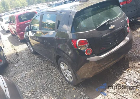 2015 Chevrolet Sonic Lt Auto z USA, uszkodzony, nr VIN 1G1JC6SB9F4220101